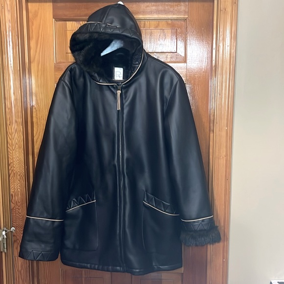 Roaman’s Faux Fur and Leather Winter Coat Black with tan accents 1X - Picture 1 of 7